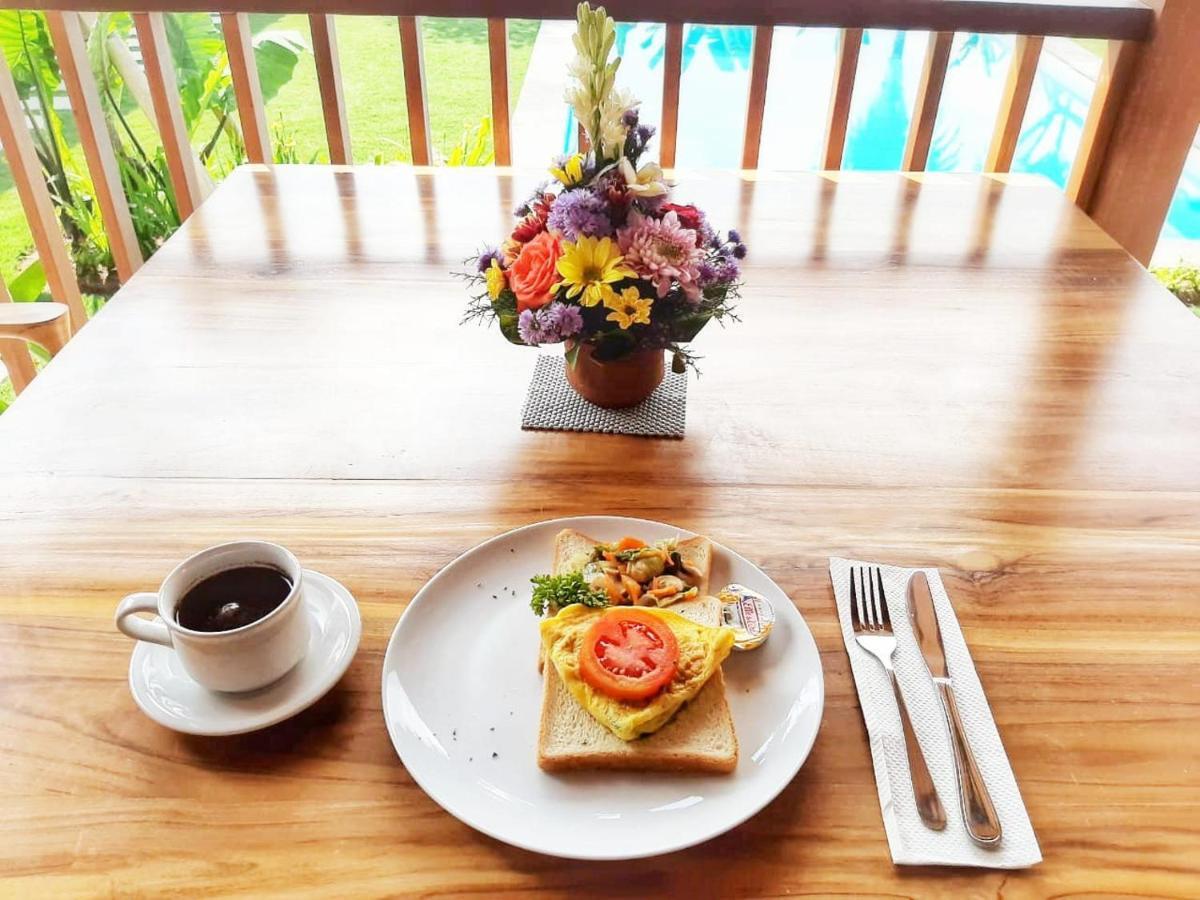 Omorich Bali Guest House Canggu Buitenkant foto